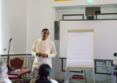 Ayurveda Workshop Dravyguna mit Dr. Abilash Anand