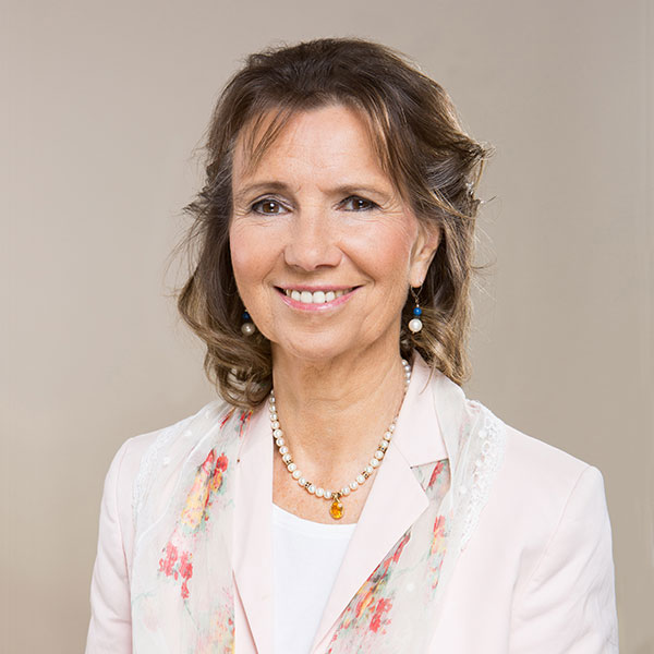 dr-karin-pirc-600x600-1